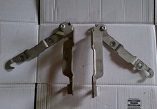 Kit cerniere staffe usato  Castellazzo Bormida