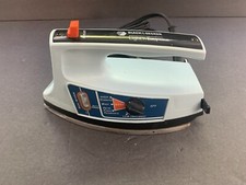 Ferro a vapor e seco vintage Black & Decker Light N Easy azul bebê  comprar usado  Enviando para Brazil