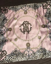 Grand foulard toucher d'occasion  Beauval