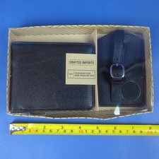 Carteira e etiqueta de bagagem conjunto de viagem importações artesanais caixa aberta novo em folha comprar usado Carteira e etiqueta de bagagem conjunto de viagem importações artesanais caixa aberta novo em folha comprar usado  Enviando para Brazil