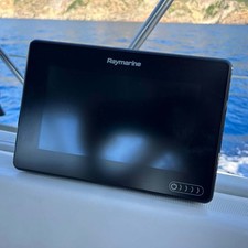 Raymarine axiom chartplotter usato  Vinovo