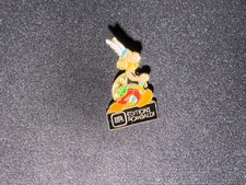 Vintage enamel badge d'occasion  Expédié en Belgium