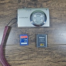 Câmera Digital Prata Nikon Coolpix S4000 Touch Screen Prata Testada, usado comprar usado Câmera Digital Prata Nikon Coolpix S4000 Touch Screen Prata Testada, usado comprar usado  Enviando para Brazil