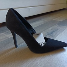 Zara chaussures daim d'occasion Zara chaussures daim d'occasion  Saint-Alban-Leysse
