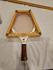 Usado, Raquete de bola vintage de madeira Wilson Varsity Jelinek's Championship comprar usado Usado, Raquete de bola vintage de madeira Wilson Varsity Jelinek's Championship comprar usado  Enviando para Brazil