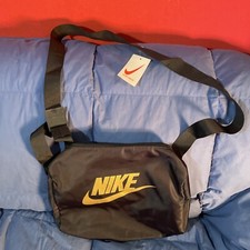 Tracolla borsello nike usato  Caraglio