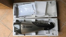 Terminale akrapovic slip usato  Bari