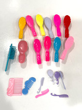Paquete de 20 peines y pinceles Barbie mezclados de colores y estilos segunda mano  Embacar hacia Mexico