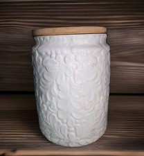 6.5 floral white for sale  Williams