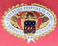 Insignes association sapeurs d'occasion  Expédié en Belgium