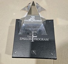 Mercancía Rockstar Games, Grand Theft Auto 5, pisapapeles Epsilon segunda mano  Embacar hacia Mexico