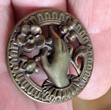 Ancien grand bouton d'occasion  Guer
