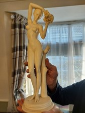 Italian naked woman for sale  BENFLEET