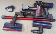 Aspirateur balai dyson d'occasion  Maromme