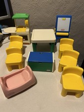 Lote para casa de bonecas LITTLE TIKES cadeira de mesa cavalete caixa de brinquedos armazenamento escola miniaturas comprar usado  Enviando para Brazil