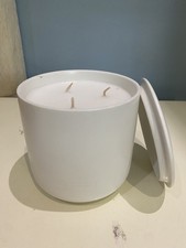 White company nourish for sale  RADLETT