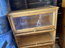 Cabinet vintage for sale  Monrovia