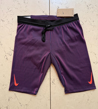 Nike shorts pantaloncini usato  Sogliano al Rubicone