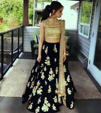 Lehenga choli mariée d'occasion  Expédié en France