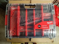 Cassetta milwaukee multiuso usato Cassetta milwaukee multiuso usato  Senago