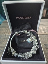 PANDORA PULSEIRA DE PRATA 17 BERLOQUES BORBOLETA, CRISTAL, BERLOQUES DE CORAÇÃO E CAIXA DE PRESENTE!, usado comprar usado  Enviando para Brazil