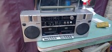 Radio cassette boombox usato  Cavezzo