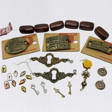 Lot charms pendants for sale  Gautier
