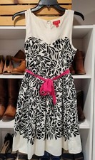 Beautiful elle dress for sale  Stockbridge