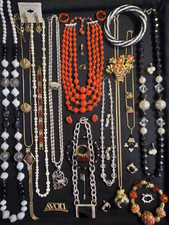 Vintage mod jewelry for sale  Beaver Dam