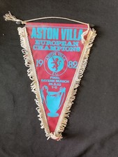 Gagliardetto pennant aston usato  Italia
