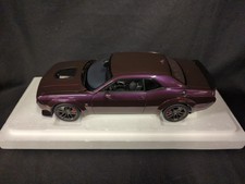 AUTOart Dodge Challenger R/T Scat Pack Widebody roxo 71771 em escala 1/18, usado comprar usado  Enviando para Brazil
