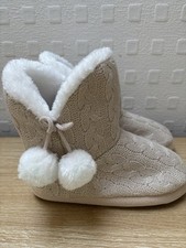 Women pom pom for sale  MANSFIELD