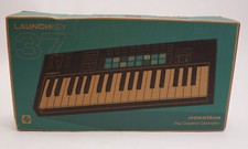 Novation launchkey mk4 d'occasion  Expédié en Belgium