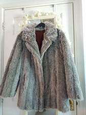 Stunning vintage faux for sale Stunning vintage faux for sale  LINCOLN