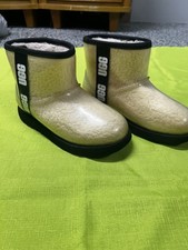 Ugg girls classic for sale  West Bend