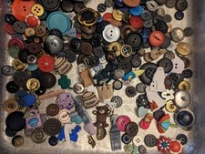 Vintage buttons pounds for sale  Newton