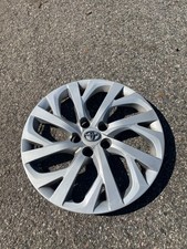 Uma tampa de roda de calota de 16 polegadas Toyota Corolla 2017 a 2019 aftermarket comprar usado  Enviando para Brazil