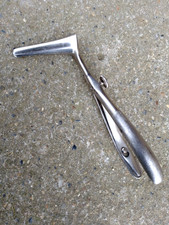 Ancienne pince speculum d'occasion Ancienne pince speculum d'occasion  Morlaàs