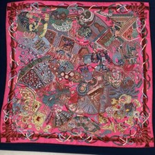 Hermes silk scarf d'occasion  Expédié en Belgium