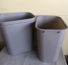 Lot rubbermaid commercial for sale  Seattle