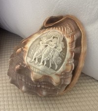 Vintage Italiano Esculpido à Mão Conk Concha do Mar Camafeu 3 Graças comprar usado  Enviando para Brazil