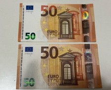 Banconota euro 2017 usato  Riccione