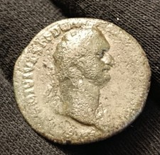Antica moneta imperatore usato  Roma