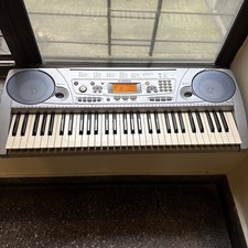 Teclado portátil eletrônico Yamaha PSR-273 61 toques, 401 tons/função de aula comprar usado Teclado portátil eletrônico Yamaha PSR-273 61 toques, 401 tons/função de aula comprar usado  Enviando para Brazil