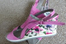 Scholl pink floral for sale  MANCHESTER