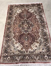 Tapis soie 200x125cm d'occasion Tapis soie 200x125cm d'occasion  Saint-Louis