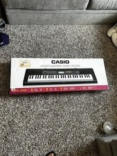 Teclado Casio 61 teclas CTK-2500 caixa aberta. Novo Clean 🔥 comprar usado Teclado Casio 61 teclas CTK-2500 caixa aberta. Novo Clean 🔥 comprar usado  Enviando para Brazil