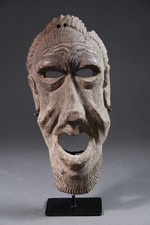 Maschera timor legno usato  Colle di Val d'Elsa
