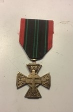 Medaille croix combattant d'occasion  Montebourg