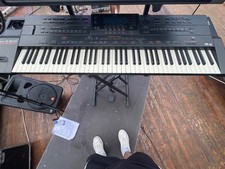 synth roland juno usato  Sonnino